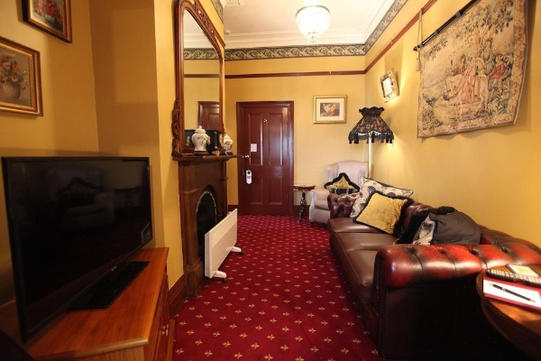 Hotel The Grand On Macfie (Devonport)